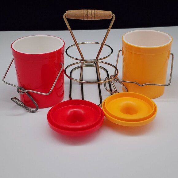 Vintage 1970s Red Yellow Plastic Condiment Containers Metal Holder Wooden Handle - Picture 3 of 7